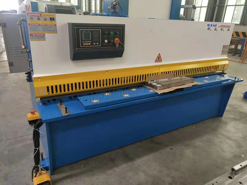 液压摆式剪板机QC12Y-6×2500.jpg
