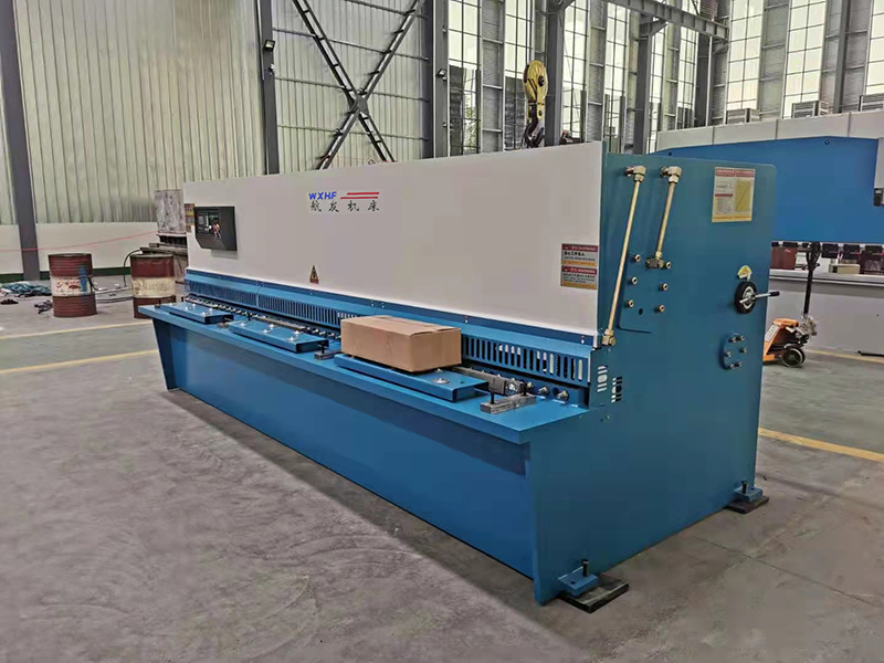 液压摆式剪板机QC12Y-6×3200.jpg
